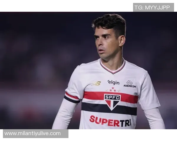 圣保罗俱乐部宣布奥斯卡因血管迷走神经性晕厥在家休养中 圣保罗俱乐部宣布奥斯卡因血管迷走神经性晕厥在家休养中