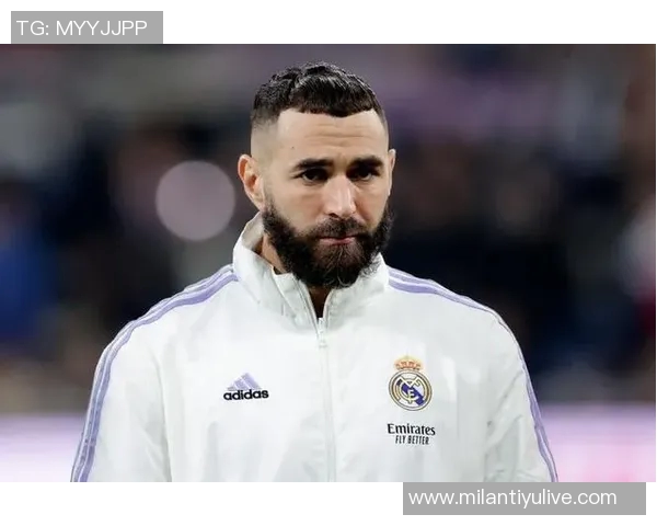 马里亚诺谈皇马7号压力大本泽马在场让我难以施展才华