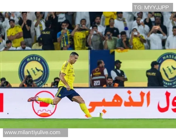 C罗自嘲已老却依然神勇40岁赛季进40球引发热议